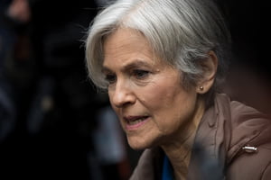 Foto colorida da candidata Jill Stein - Metrópoles
