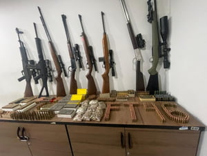 Armas encontradas em casa bomba na zona sul de SP