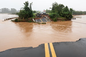 Estrada rompe em Santa Maria Rio Grande do Suk