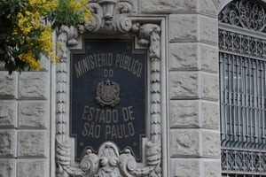 Foto colorida da fachada do prédio do Ministério Público de SP - Metrópoles