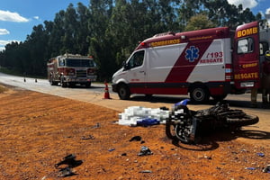 Acidente com caminhão deixa motociclista morto no Gama