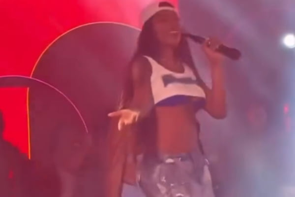 Print colorido de um vídeo de Ludmilla - Metrópoles