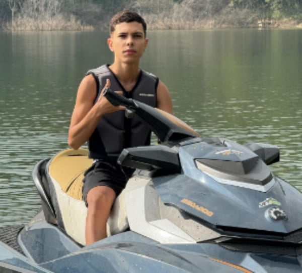 Ruan de Farias, que causou ao lado de Bruna Gabriella, influenciadora de 12 anos