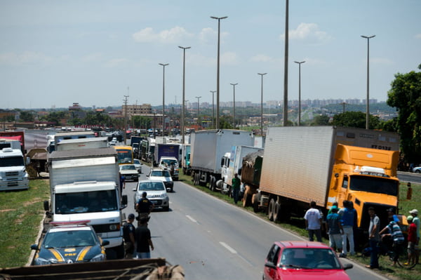 STF mantém proibição de bloqueios por caminhoneiros em 20 estados