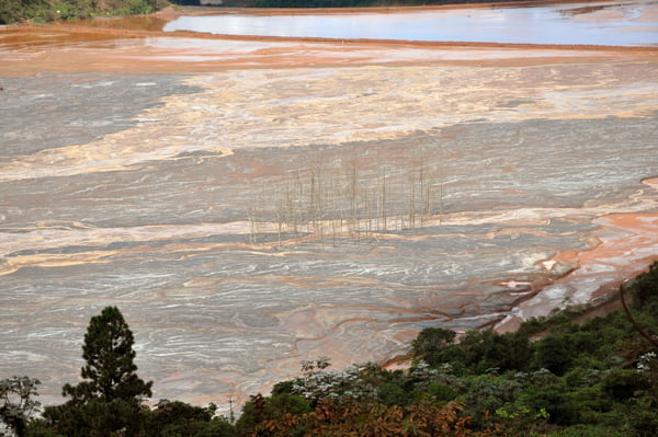 Barragem de rejeitos da mineradora Samarco