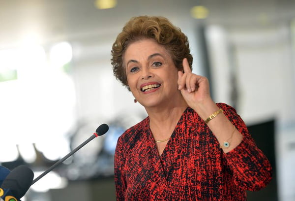 Entrevista coeltiva com a presidente Dilma Rousseff