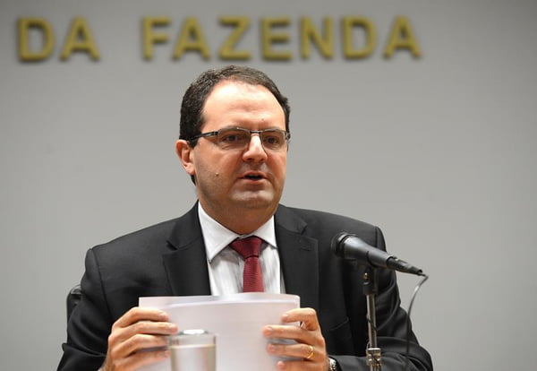 De saída, ministro Nelson Barbosa prepara novas medidas