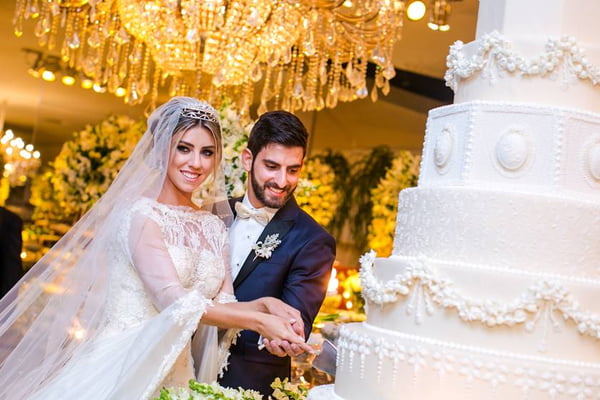 Camila Zambelli e Zainun Massouh se casam em festa árabe-brasileira