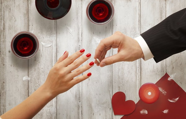 4 tendências de anéis que estão em alta para pedidos de noivado