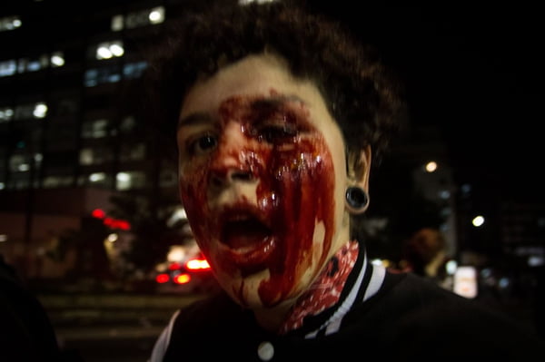 Garota agredida em protesto em São Paulo