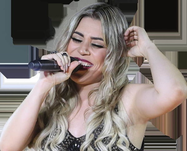 Naiara Azevedo, cantora