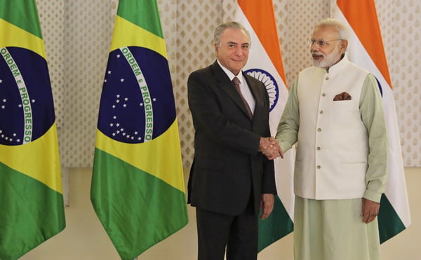 Michel Temer é recebido por primeiro-ministro indiano em Goá