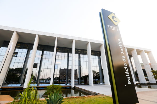 Fachadas dos prédios públicos em Brasília – Na foto o prédio