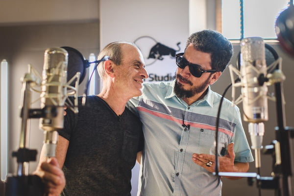 Ney Matogrosso e Jorge Du Peixe, vocalista do Nação Zumbi
