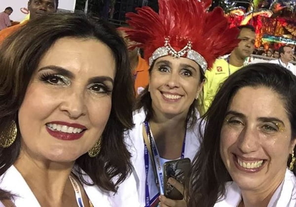 Fátima Bernades curte desfile das campeãs e faz “surra” de fotos