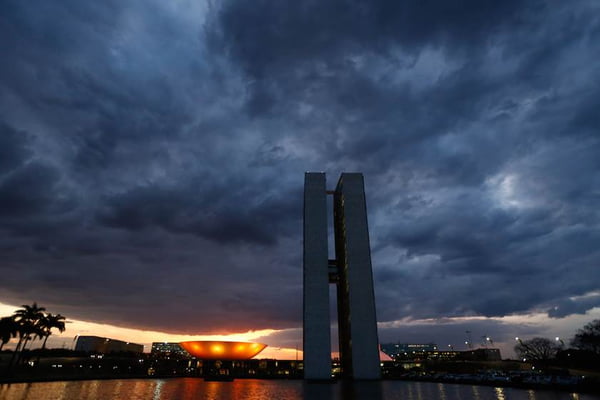 Brasília(DF), 31/08/2016 - Fim de tarde na Esplanada dos Ministérios e Congresso Nacional - Foto: Daniel Ferreira/Metrópoles
