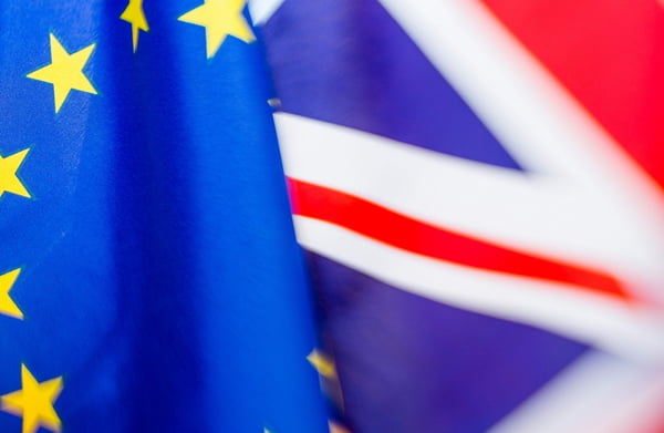Parlamento britânico aprova Brexit e abre caminho para sair da UE