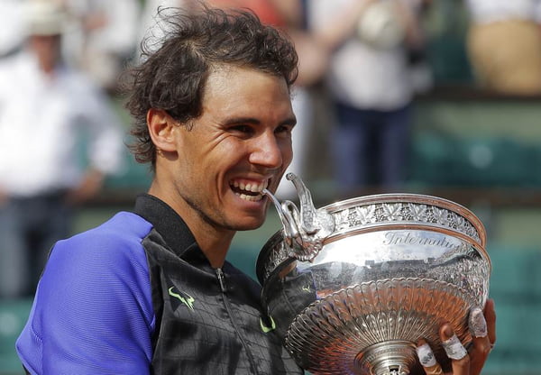 Nadal atropela Wawrinka na final e conquista Roland Garros pela décima vez