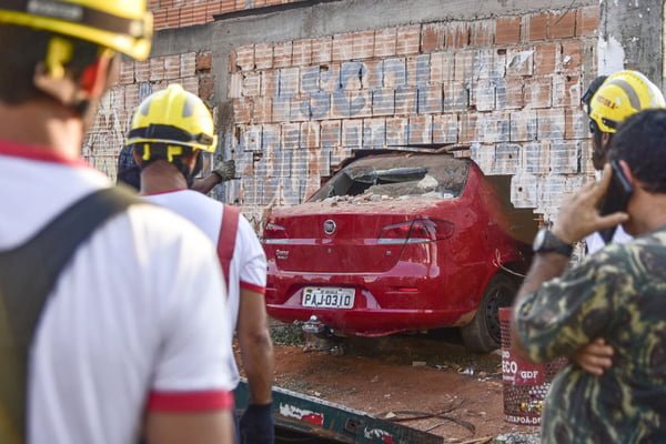 carro atropela crianca brasilia