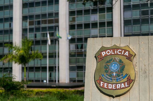 policia-federal-brasao-840×559