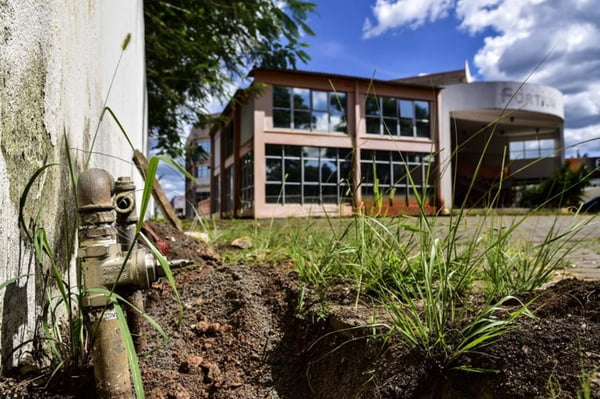Fortium deixa prédio na Asa Sul com dívida de R$ 177 mil em contas de água