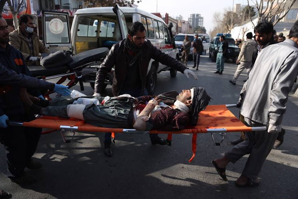 Atentado mata 40 pessoas e deixa mais de 140 feridos em Cabul