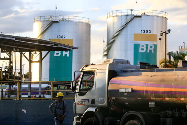 abastecimento combustivel brasilia