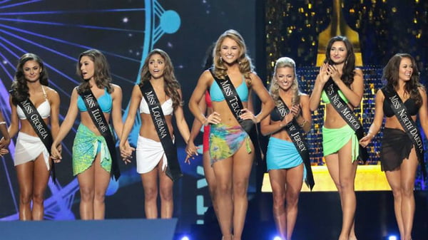 Miss América acaba com tradicional desfile de biquíni