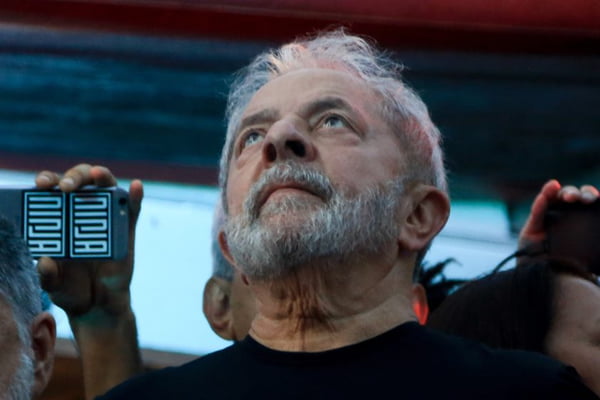 julgamento de Lula no TRE4 – manifestação SP