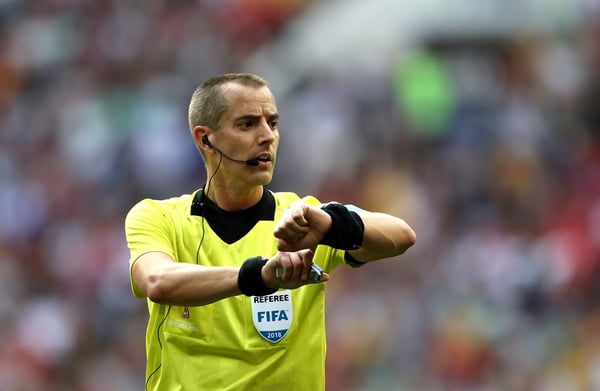 Fifa defende juiz acusado de pedir camisa de Pepe durante jogo da Copa