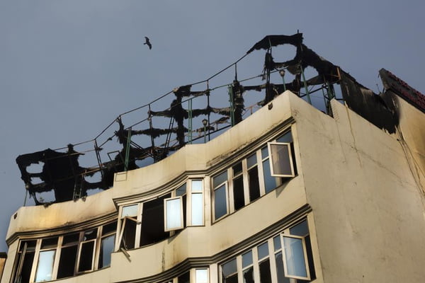 Incêndio mata 17 pessoas e deixa quatro feridos em Nova Délhi, na Índia
