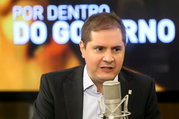 AGU de Bolsonaro pode complicar ex-presidente se falar à PF