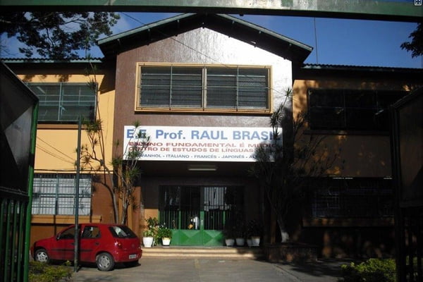 Escola de Suzano – Raul Brasil