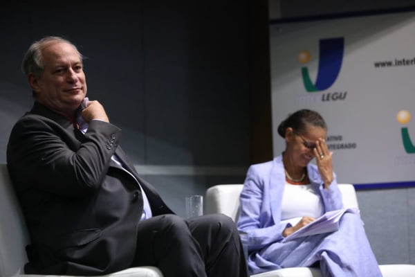 Ciro Gomes e Marina Silva em seminário que debateu os resultados dos 100 primeiros dias de gestão do presidente Jair Bolsonaro (PSL), na sede do Interlegi