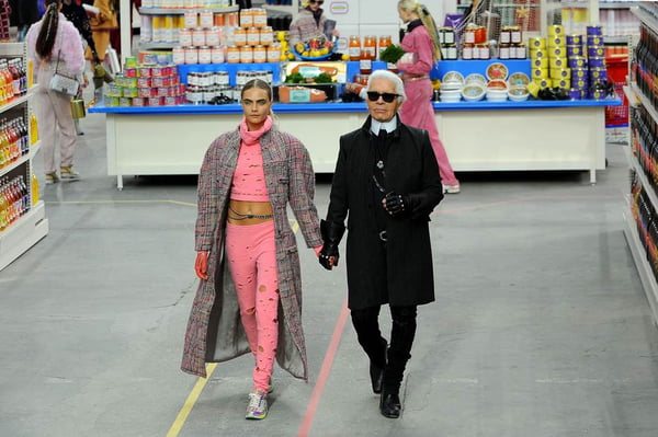 Chanel: Runway – Paris Fashion Week Womenswear Fall/Winter 2014-2015