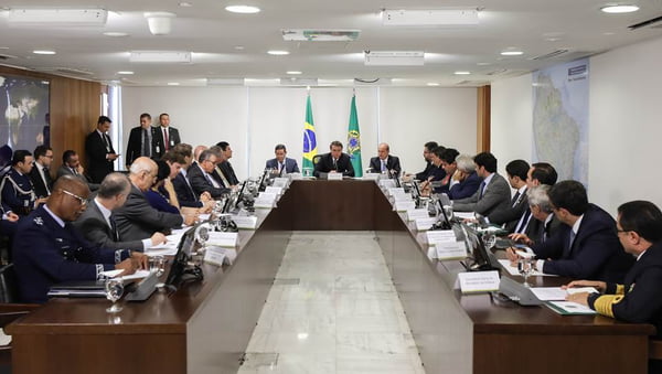 Rolou na 3ª: Bolsonaro e G7, Vaza Jato e Moro sofre revés com Bendine