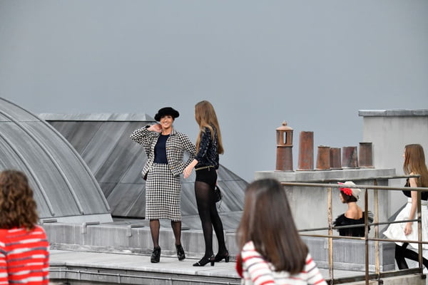 Chanel : Runway – Paris Fashion Week – Womenswear Spring Summer 2020