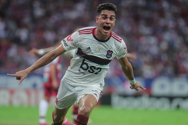 Reinier, ex-Flamengo, é apresentado como novo reforço do Girona