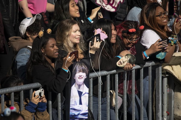 Fans Come Out In Droves To See K-Pop Band BTS Perform In Central Park KPOP