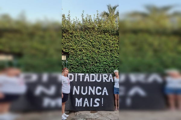 Protesto-Ditadura-Vila-Planalto