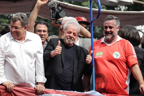 Ex-presidente, Luiz Inácio Lula da Silva, discursa em São Bernardo