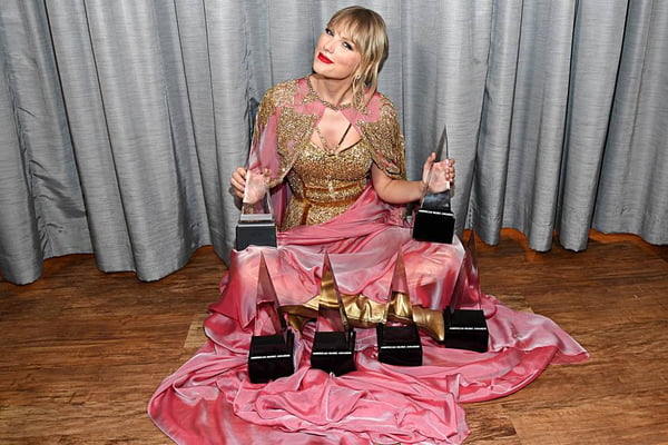 2019 American Music Awards – Roaming Show And Backstage