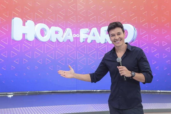 Rodrigo Faro no programa A Hora do Faro