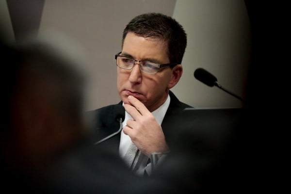 Glenn Greenwald afirma ter sido censurado e pede demissão do The Intercept