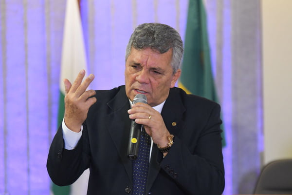 O ex-aliado de Bolsonaro que pode frustrar os planos de seu ministro