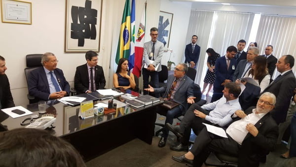 pedido de cassação Flávio Bolsonaro