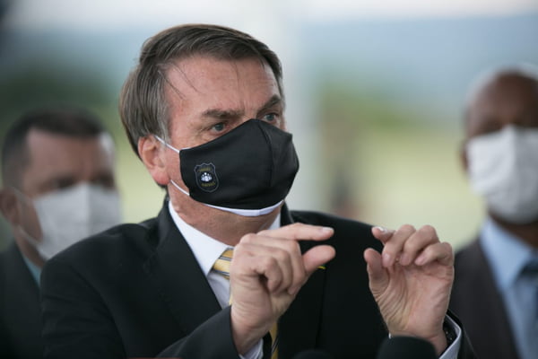 Bolsonaro cita Lei de Abuso de Autoridade para atacar divulgação de vídeo