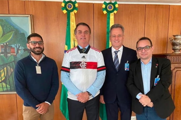 Bolsonaro e dirigentes do Flamengo