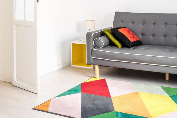 Cinco tapetes estilosos de até R$ 500 para aquecer sua casa