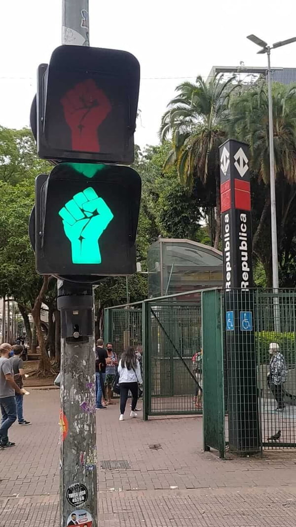 São Paulo ganha semáforos em homenagem ao mês da Consciência Negra